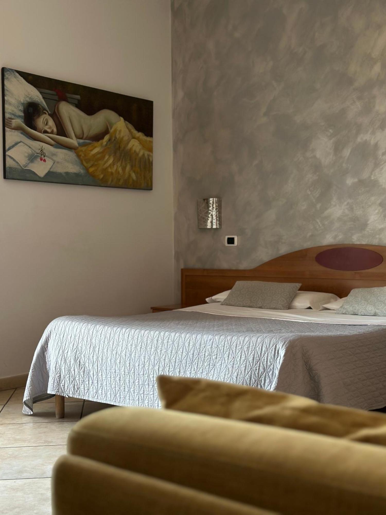 Hotel Il Giardino Degli Aranci โนลา ภายนอก รูปภาพ