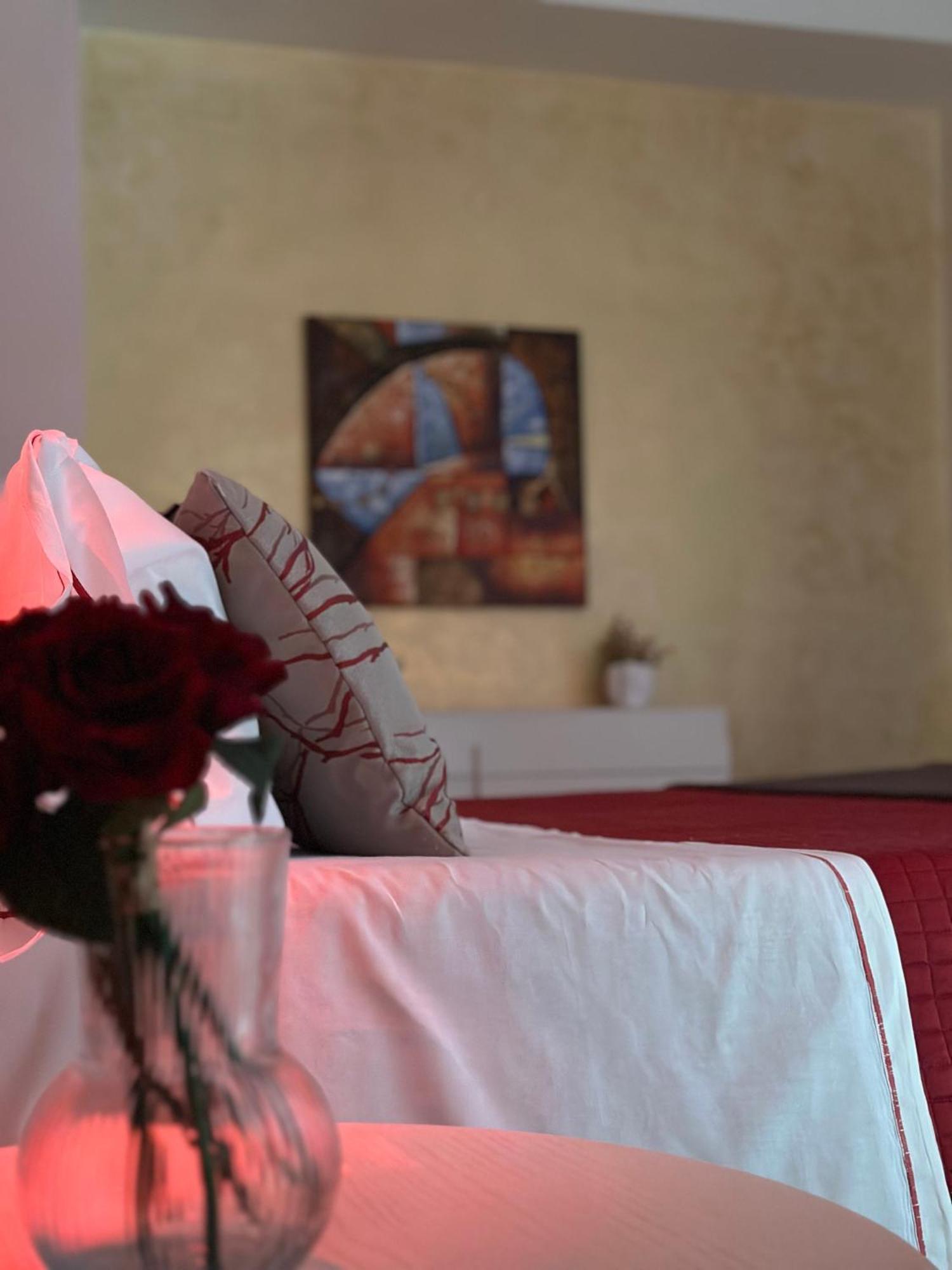 Hotel Il Giardino Degli Aranci โนลา ภายนอก รูปภาพ