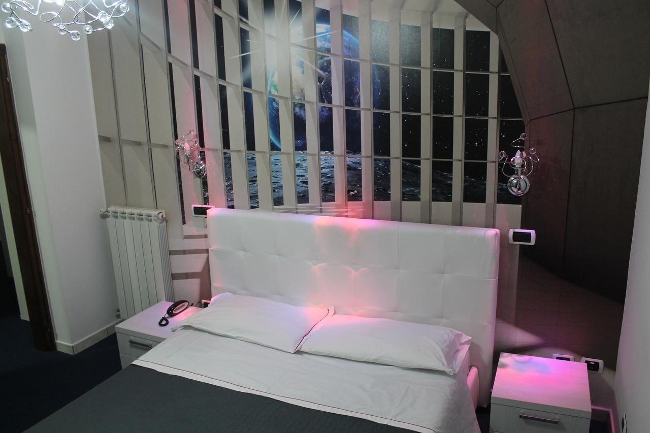 Hotel Il Giardino Degli Aranci โนลา ภายนอก รูปภาพ