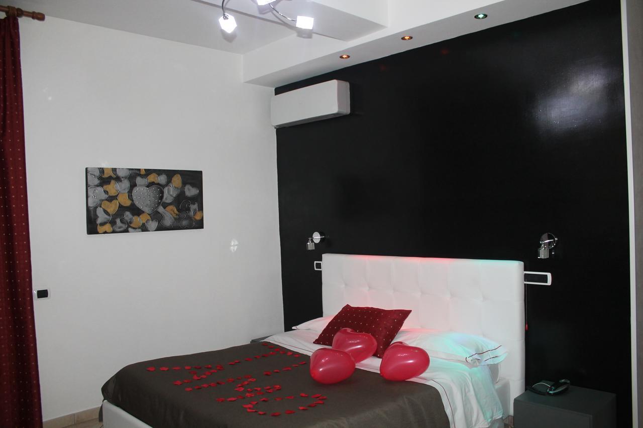 Hotel Il Giardino Degli Aranci โนลา ภายนอก รูปภาพ