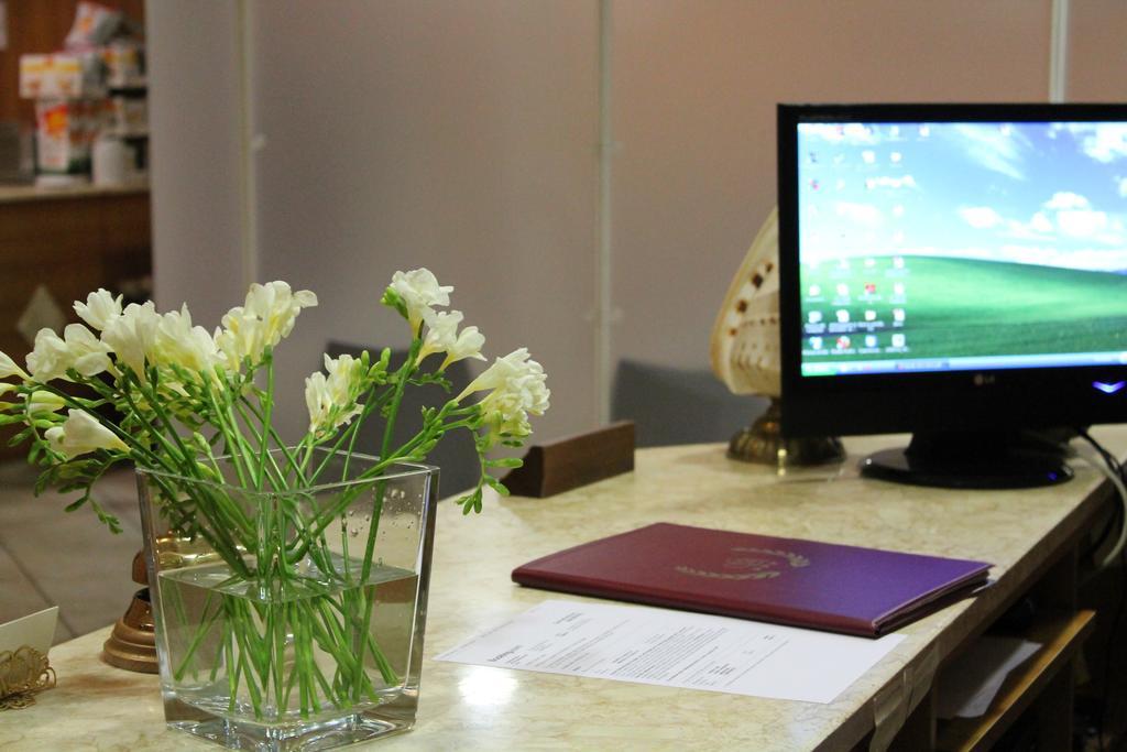 Hotel Il Giardino Degli Aranci โนลา ภายนอก รูปภาพ